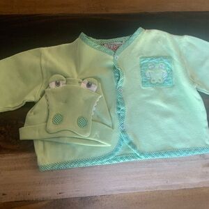 Animal 2-piece Green Baby Cardigan w/hat Crocodile Design Hat. 18-26 pounds